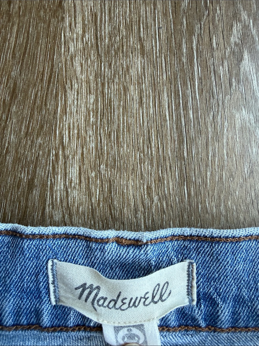Madewell 90s Straight Jeans - Picture 4 of 8